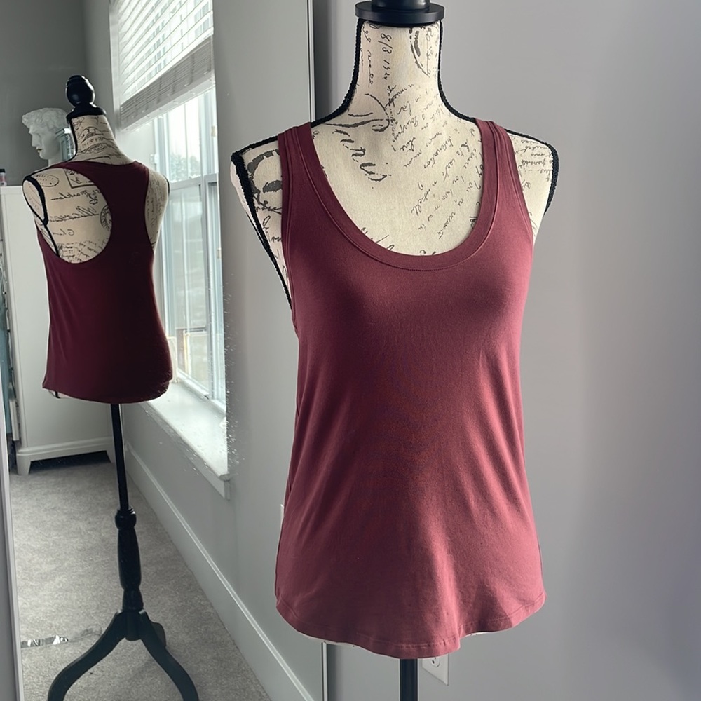 Lululemon Love Tank Top Smoky Red - Picture 1 of 9